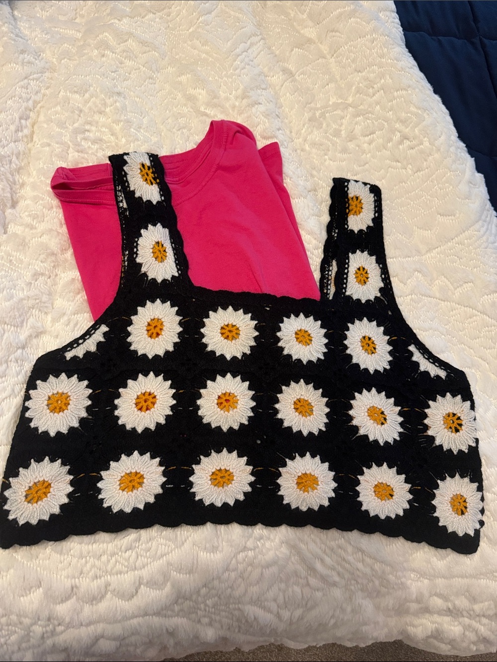 Crochet Daisy Tank Top - Black with White & Yellow Daisies &Pink T